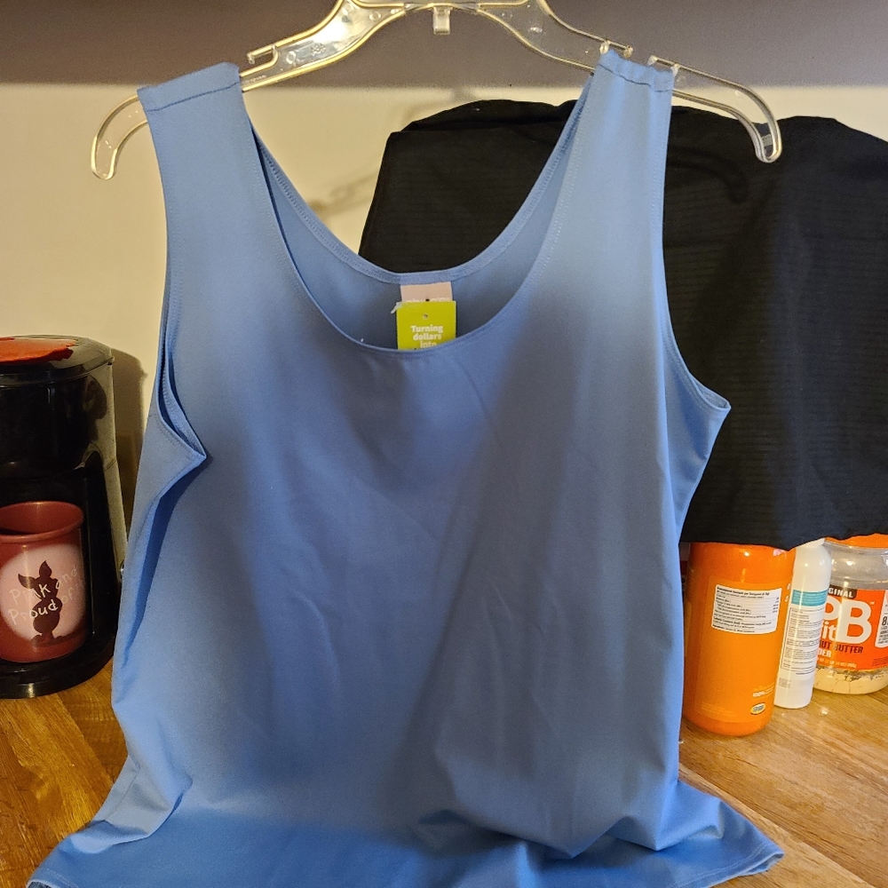 You can choose from 3 colors or buy them all.